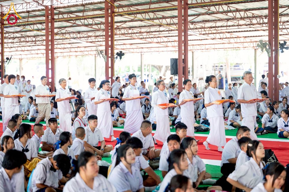 ภาพ No.265954:วันพุธที่ 5 พฤศจิกายน พ.ศ. 2568 (วันพระ ขึ้น 15 ค่ำ เดือน 12) พิธีทอดกฐิน ณ พุทธอุทยานนานาชาติ  อ.โพนพิสิย จ.หนองคาย