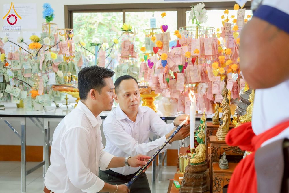 ภาพ No.275741:วันที่ 2 พฤศจิกายน พ.ศ. 2568 พิธีทอดกฐินสามัคคีทั่วไทย ณ สำนักสงฆ์กิ่งแก้ว จ.ภูเก็ต โดยคณะศิษยานุศิษย์ บูชาธรรม 81 ปี หลวงพ่อธัมมชโย