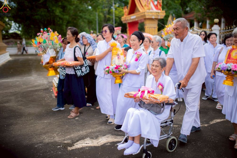 ภาพ No.251840:วันที่ 8 ตุลาคม พ.ศ. 2568 พิธีทอดกฐินสามัคคีทั่วไทย 30,000 วัด โดยคณะศิษยานุศิษย์ บูชาธรรม 81 ปี หลวงพ่อธัมมชโย ณ วัดโคกบำรุงราษฎร์ อ.ดำเนินสะดวก จ.ราชบุรี