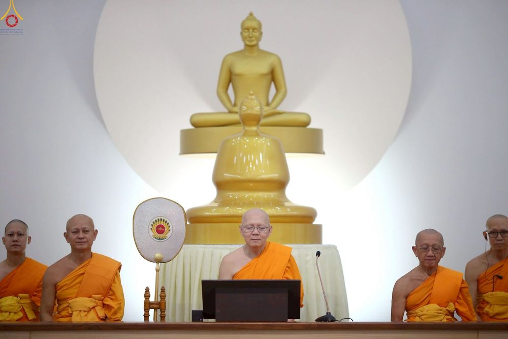 ภาพ No.258566:วันที่ 19 ตุลาคม พ.ศ. 2568 พิธีทอดกฐินสามัคคีทั่วไทย 30,000 วัด โดยคณะศิษยานุศิษย์ บูชาธรรม 81 ปี หลวงพ่อธัมมชโย ณ ศูนย์ปฎิบัติธรรมน้ำใสใจสว่าง  เขตบางกอกน้อย กรุงเทพมหานคร