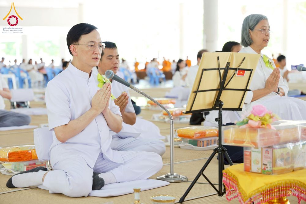 ภาพ No.262635:วันที่ 18,25 ตุลาคม พ.ศ. 2568 พิธีถวายภัตตาหารเมนูสวรรค์ เพื่อการบรรลุธรรม ณ หอฉันคุณยายอาจารย์ฯ วัดพระธรรมกาย