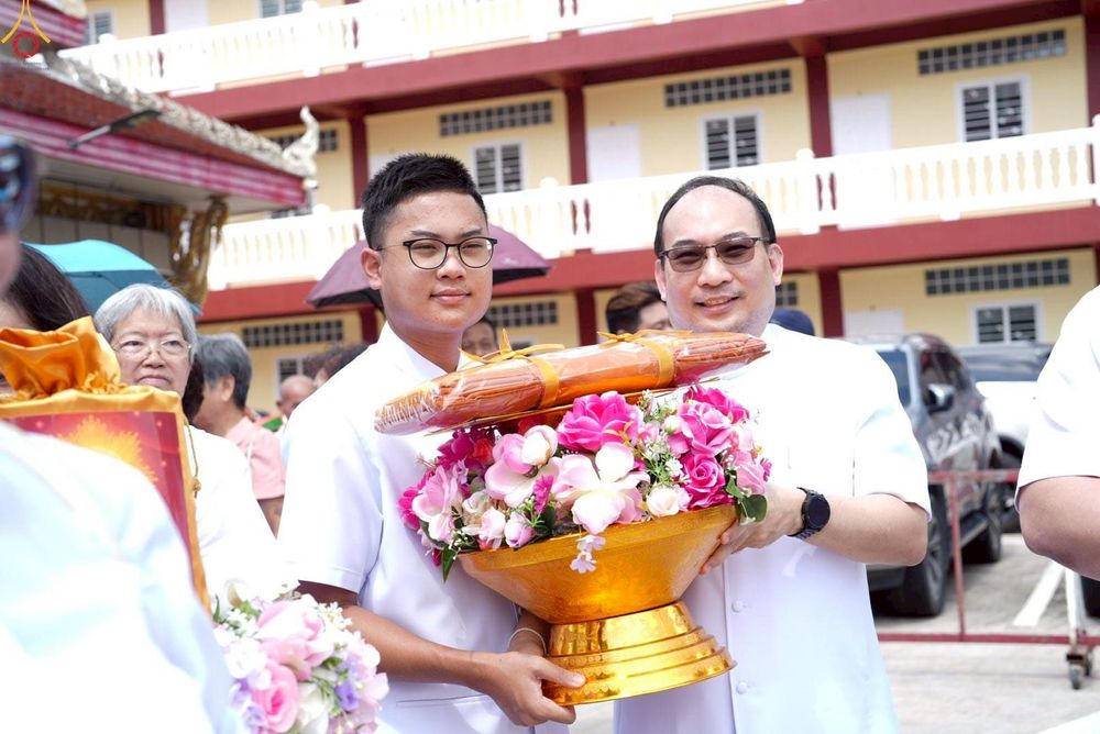 ภาพ No.253766:วันที่ 12 ตุลาคม พ.ศ. 2568 พิธีทอดกฐินสามัคคีทั่วไทย 30,000 วัด โดยคณะศิษยานุศิษย์ บูชาธรรม 81 ปี หลวงพ่อธัมมชโย ณ วัดดอกไม้ เขตยานนาวา กรุงเทพฯ