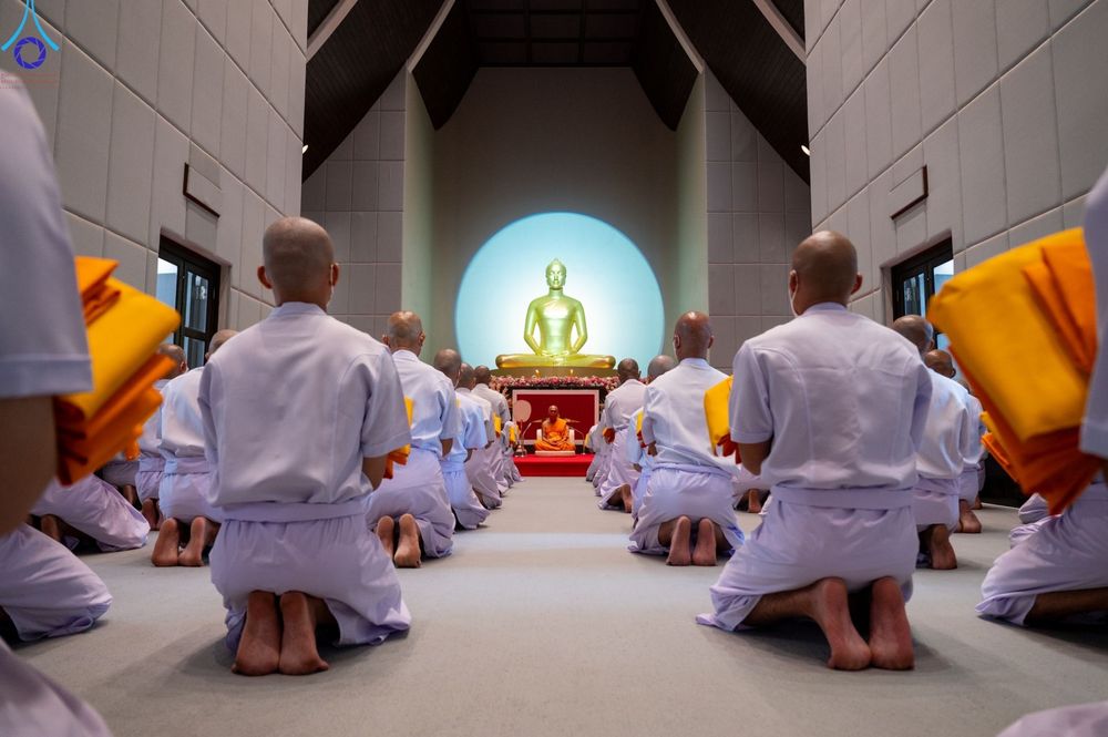 ภาพ No.84163:พิธีขอบรรพชา , พิธีขอสรณคมน์และศีล ,  พิธีรับบาตร , พิธีอุปสมบท ในโครงการบรรพชาอุปสมบทหมู่ธรรมทายาทรุ่นเข้าพรรษา และโครงการบรรพชาสามเณรโรงเรียนนานาชาติ รุ่นที่ 12 ณ โบสถ์พระไตรปิฎก วัดพระธรรมกาย วันที่ 22 กรกฎาคม พ.ศ. 2566