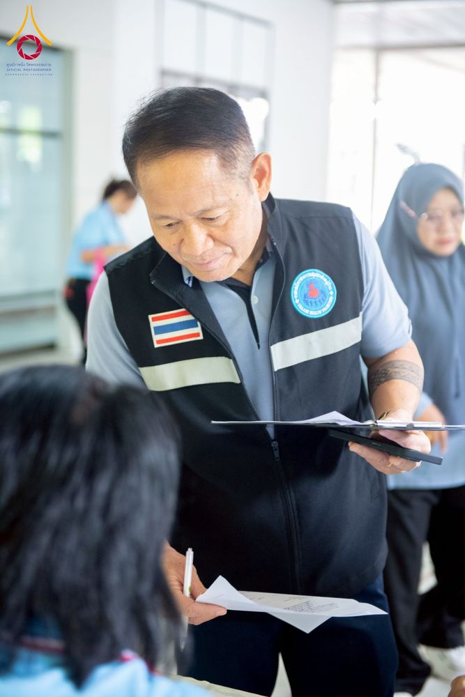 ภาพ No.259655:วันที่ 24 ตุลาคม พ.ศ. 2568 รพ.สต.คลองหนึ่ง อ.คลองหลวง สังกัด อบจ.ปทุมธานี จัดประชุมและมอบครุภัณฑ์ทางการแพทย์ เสริมพลัง อสม. ขับเคลื่อนสุขภาพชุมชนอย่างยั่งยืน ณ วัดพระธรรมกาย