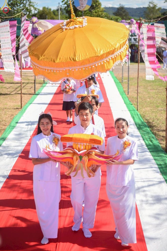 ภาพ No.262368:วันที่ 19 ตุลาคม พ.ศ. 2568 พิธีทอดกฐินสถาปนา แผ่นบันมงคลมหาเศรษฐี อาคาร 80 ปี หลวงพ่อธัมมชโย ในโครงการกฐินสามัคคีทั่วไทย 30,000 วัด บูชาธรรม 81 ปี หลวงพ่อธัมมชโย โดยคณะศิษยานุศิษย์วัดพระธรรมกาย ณ ศูนย์ปฏิบัติธรรมวิหารแดง ต.เจริญธรรม อ.วิหารแดง จ.สระบุรี