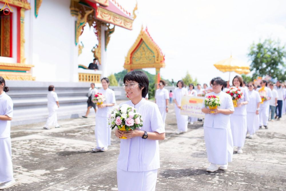 ภาพ No.262190:วันที่ 24 ตุลาคม พ.ศ. 2568 พิธีทอดกฐินสามัคคีทั่วไทย 30,000 วัด โดยคณะศิษยานุศิษย์ บูชาธรรม 81 ปี หลวงพ่อธัมมชโย ณ วัดดงรัง อ.ด่านช้าง จ.สุพรรรณบุรี