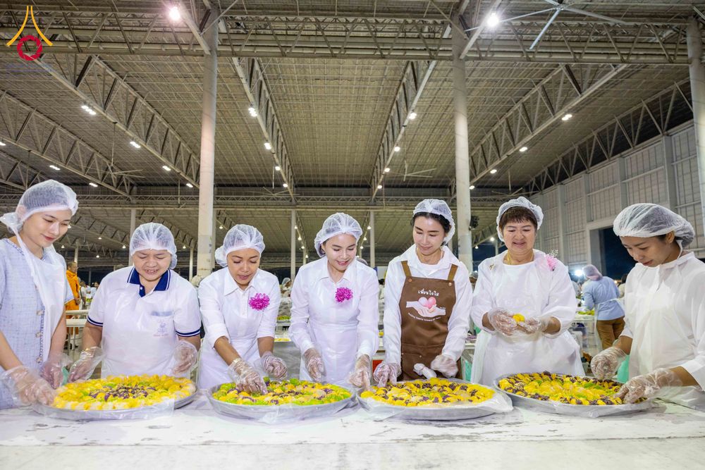 ภาพ No.303437:วันที่ 27 มกราคม พ.ศ. 2569 พิธีถวายภัตตาหารเป็นสังฆทาน แด่พระธรรมยาตรา ณ วัดพระธรรมกาย  จังหวัดปทุมธานี ในโครงการธรรมยาตรา กตัญญูบูชา มหาปูชนียาจารย์ พระมงคลเทพมุนี(สด จนฺทสโร) พระผู้ปราบมาร อนุสรณ์สถาน 7 แห่ง ปีที่ 14