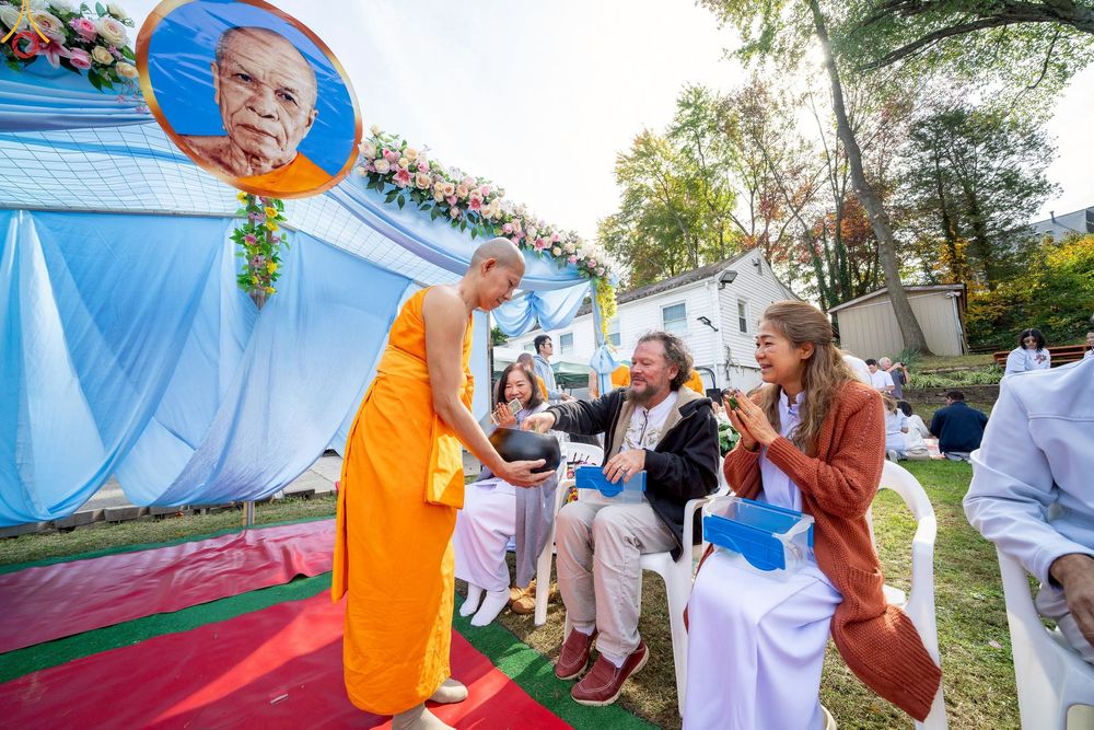 ภาพ No.272780:วันอาทิตย์ที่ 19 ตุลาคม พ.ศ. 2568 พิธีทอดกฐินสามัคคี  ณ วัดพระธรรมกายดีซี สหรัฐอเมริกา 