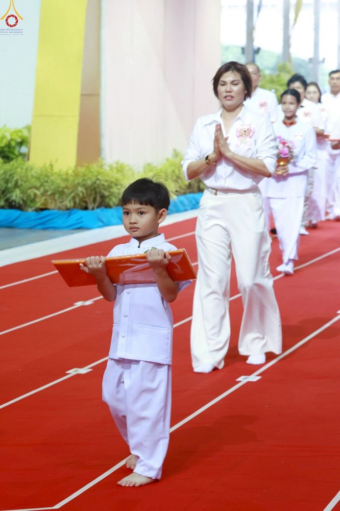 ภาพ No.243952:วันอาทิตย์ที่ 7 กันยายน พ.ศ. 2568 พิธีทอดผ้าป่าสมทบกฐินวัดพระธรรมกาย และสมทบกฐิน 30,000 วัดทั่วไทย ครั้งที่ 2 ณ ห้องแก้วสารพัดนึก 1 วัดพระธรรมกาย