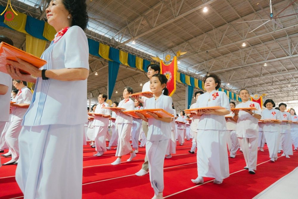 ภาพ No.177994:พิธีทอดผ้าป่าต้นสมบัติจักรพรรดิ ในวันอาทิตย์ที่ 1 ธันวาคม พ.ศ. 2567 ณ สภาธรรมกายสากล วัดพระธรรมกาย