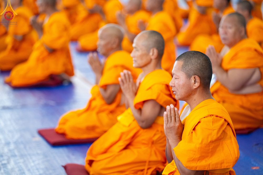 ภาพ No.315263:​วันอาทิตย์ที่ 22 มีนาคม พ.ศ.2569 สามเณรธรรมทายาทเนปาล 500 รูป ฟังธรรม สวดมนต์ ปฏิบัติธรรมร่วมกัน  ณ International Assembly and Meditation Hall Lumbini