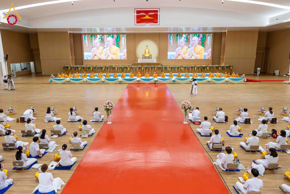 ภาพ No.310699:วันอาทิตย์ที่ 22 กุมภาพันธ์ พ.ศ. 2569 พิธีถวายโคมมาฆประทีป ณ ห้องแก้วสารพัดนึก 2 วัดพระธรรมกาย จ.ปทุมธานี