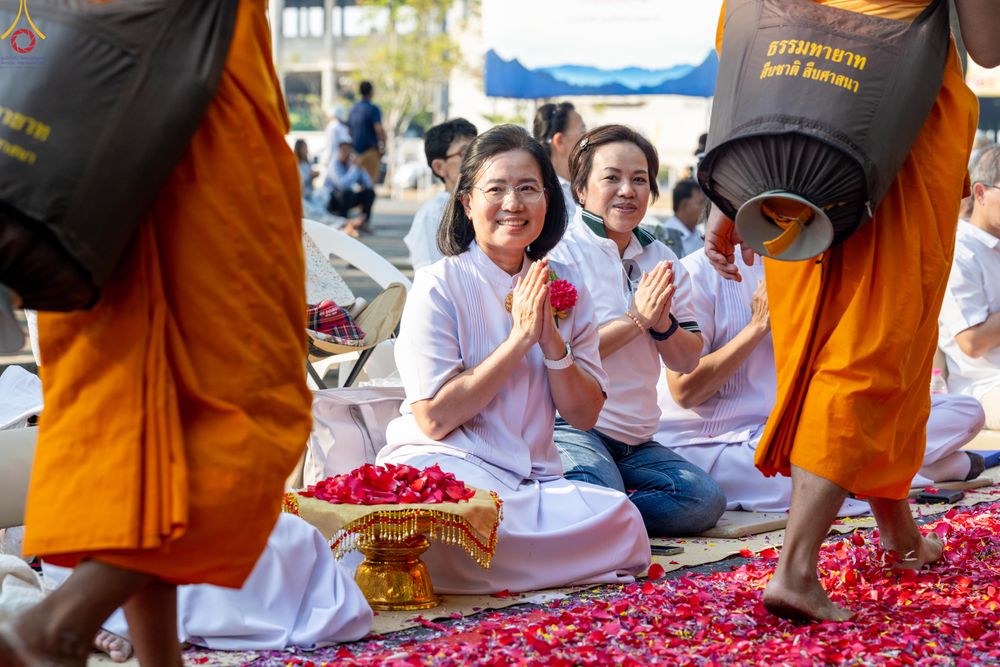 ภาพ No.305849:วันที่ 25 มกราคม พ.ศ. 2569 พิธีต้อนรับพระธรรมยาตรา วัดพระธรรมกาย(ภาพชุดที่ 3) ในโครงการธรรมยาตรา กตัญญูบูชา มหาปูชนียาจารย์ พระมงคลเทพมุนี(สด จนฺทสโร) พระผู้ปราบมาร อนุสรณ์สถาน 7 แห่ง ปีที่ 14