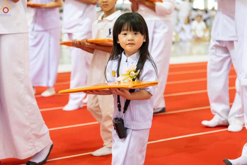 ภาพ No.318464:วันอาทิตย์ต้นเดือนที่ 5 เมษายน พ.ศ.2569 พิธีทอดผ้าป่าสมทบมหาสังฆทาน 40,000 กว่าวัดทั่วประเทศ ณ สภาธรรมกายสากล วัดพระธรรมกาย