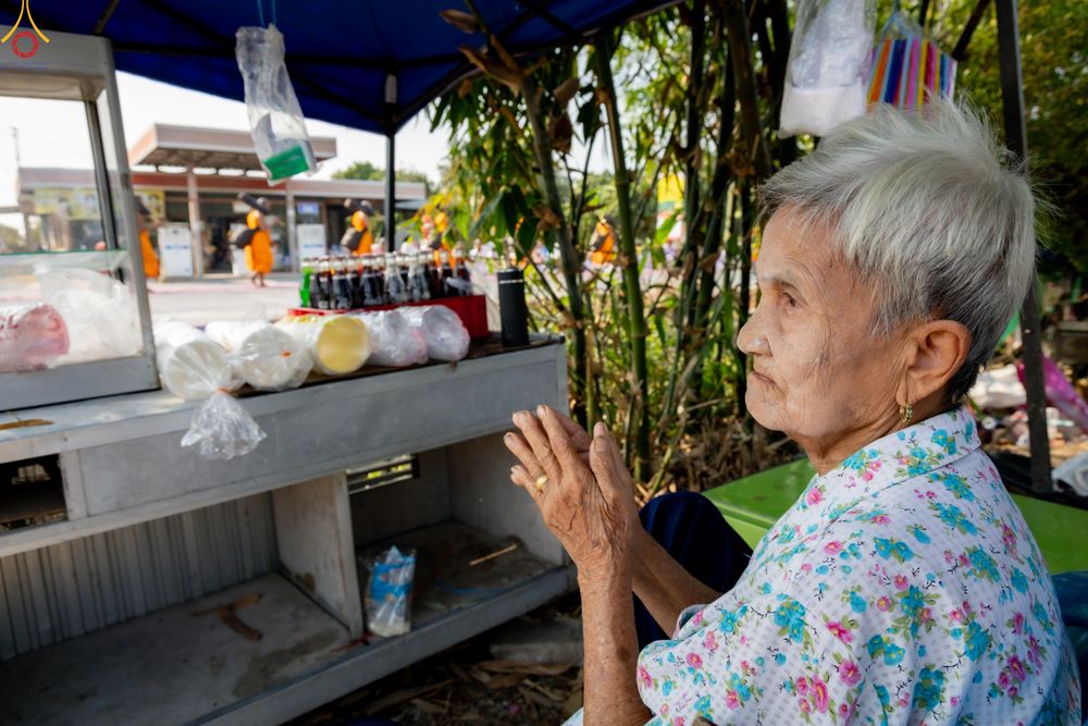 ภาพ No.299445:วันที่ 18 มกราคม พ.ศ. 2569 พิธีต้อนรับพระธรรมยาตรา ณ อนุสรณ์สถานลำดับที่ 5 สถานที่เผยแผ่วิชชาธรรมกายครั้งแรก อนุสรณ์สถานบางปลา วัดบางปลา อำเภอบางเลน จังหวัดนครปฐม ในโครงการธรรมยาตรา กตัญญูบูชา มหาปูชนียาจารย์ พระมงคลเทพมุนี(สด จนฺทสโร) พระผู้ปราบมาร อนุส