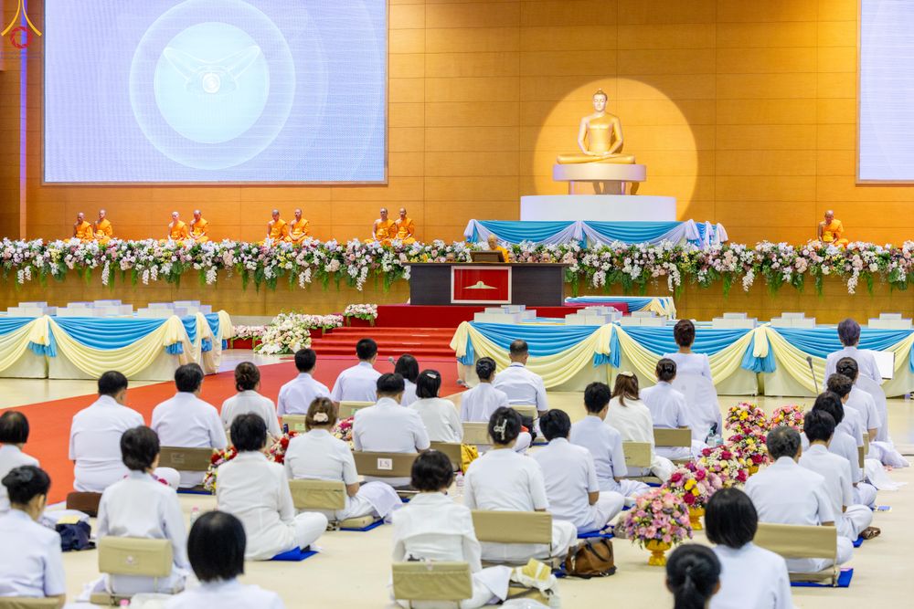 ภาพ No.281067:วันที่ 21 ธันวาคม พ.ศ.2568 พิธีมุทิตาหลวงพ่อทัตตชีโว ณ ห้องแก้วสารพัดนึก วัดพระธรรมกาย