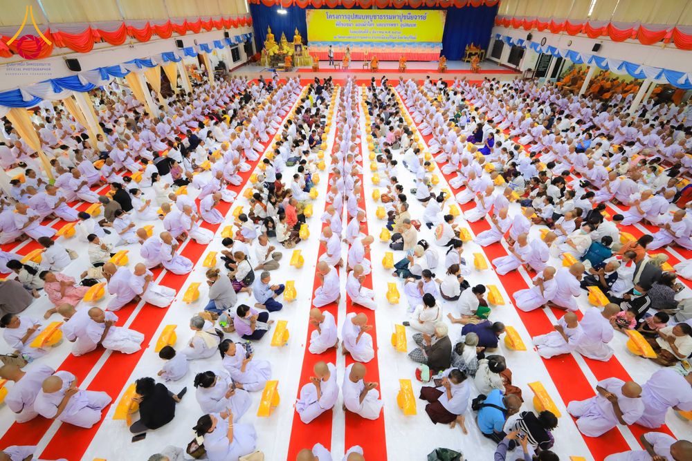 ภาพ No.281183:วันที่ 4 ธันวาคม พ.ศ. 2568 พิธีบรรพชาสามเณร ในโครงการบวชบูชาธรรมมหาปูชนียาจารย์  ณ วัดกลางพระอารามหลวง จังหวัดบุรีรัมย์