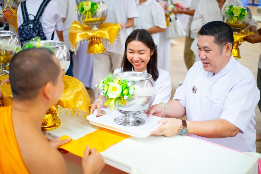 ภาพ No.206971:พิธีถวายโคมมาฆประทีป น้อมถวายเป็นพุทธบูชา แด่คณะพระภิกษุ สามเณร วัดพระธรรมกาย วันอาทิตย์ที่ 9 กุมภาพันธ์ พ.ศ. 2568 ณ ห้องแก้วสารพัดนึก 2 สภาธรรมกายสากล วัดพระธรรมกาย จังหวัดปทุมธานี