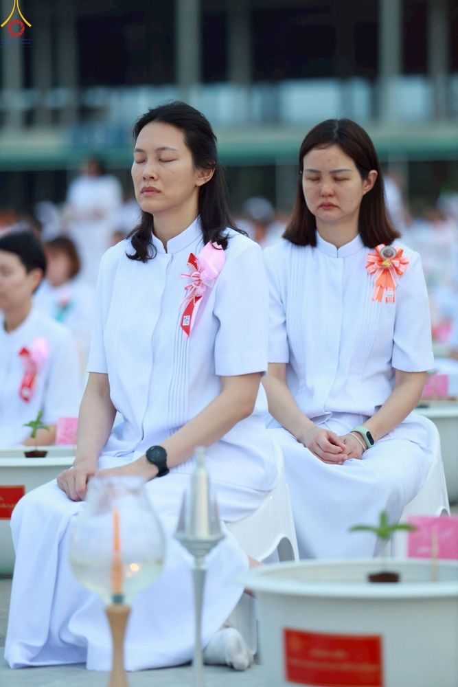 ภาพ No.252973:วันที่ 10 ตุลาคม พ.ศ. 2568 พิธีปลูกต้นทรัพย์บานชื่น ณ ลานธรรม วัดพระธรรมกาย