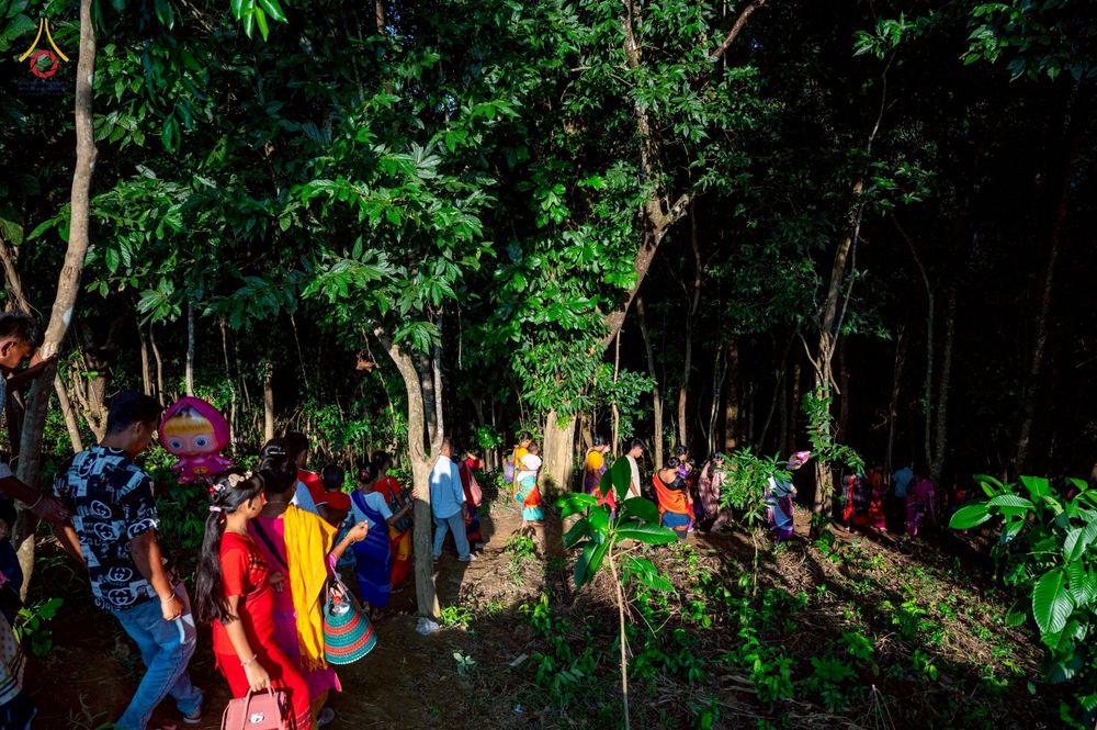 ภาพ No.257586:วันที่ 17 ตุลาคม พ.ศ. 2568 พิธีทอดกฐินสมทบวัดกัลยาณมิตรต่างประเทศ  บูชาธรรม 81 ปี หลวงพ่อธัมมชโย ณ ศูนย์ปฏิบัติธรรมไมตรีปูร์ เมืองคาร์การชารี ประเทศบังกลาเทศ 