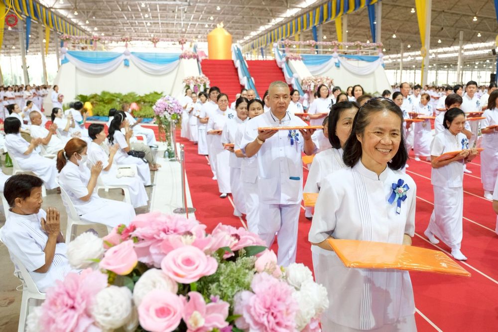 ภาพ No.251638:วันที่ 10 ตุลาคม พ.ศ. 2568 พิธีทอดผ้าป่าสมทบกฐินวัดพระธรรมกาย และสมทบกฐิน 30,000 กว่าวัดทั่วประเทศ ครั้งที่ 3 ณ สภาธรรมกายสากล วัดพระธรรมกาย