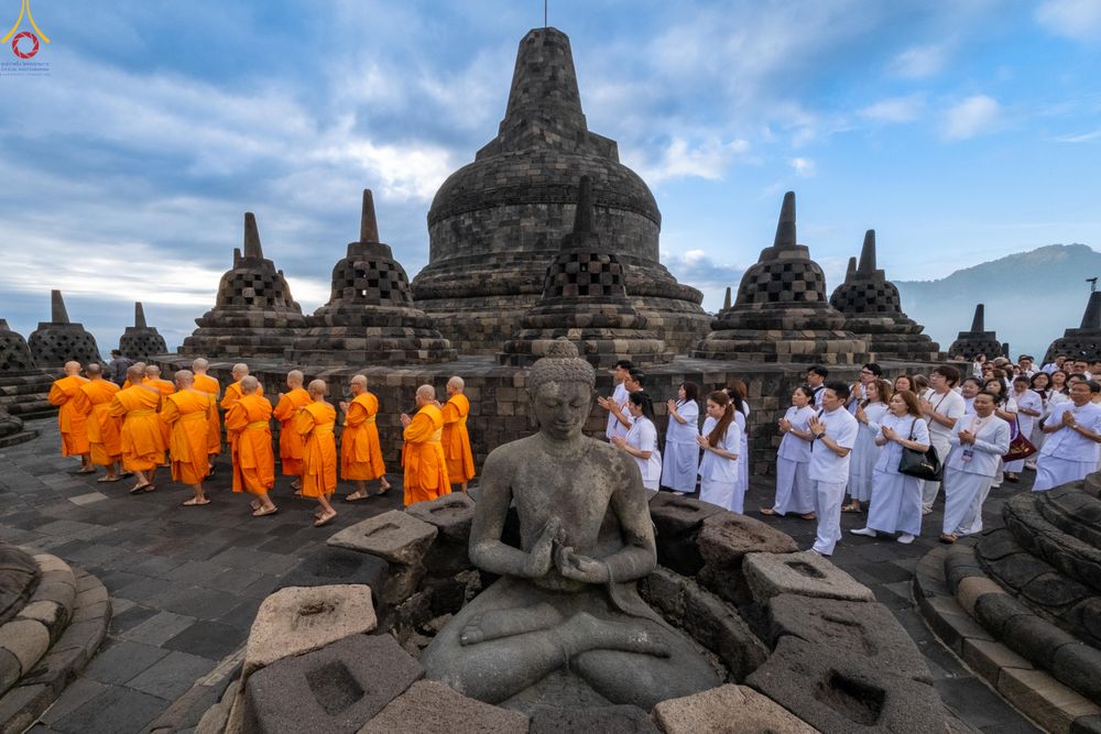 ภาพ No.331237:วันที่ 29 พฤษภาคม พ.ศ.2569 MBMI Tangerang (Majelis Agama Buddha Mahanikaya)  ได้มีการเตรียมงานเพื่อจัดงานวิสาขบูชานานาชาติ (ภาพชุดที่ 2)