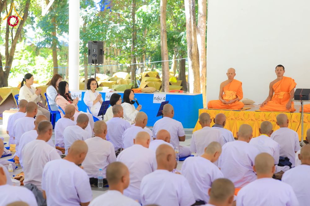 ภาพ No.285589:วันที่ 26-30  พฤศจิกายน พ.ศ. 2568  กิจกรรมสวดมนต์ นั่งสมาธิ ฟังธรรม ของนาคธรรมทายาท ในโครงการบวชบูชาธรรมมหาปูชนียาจารย์  ณ ศูนย์ปฏิบัติธรรมบุรีรัมย์ จ.บุรีรัมย์