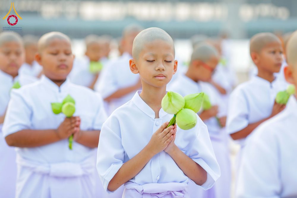 ภาพ No.319351:วันเสาร์ที่ 4 เมษายน พ.ศ.2569 พิธีขอขมา มอบผ้าไตร และถวายบาตรแด่นาคธรรมทายาท ในโครงการบรรพชาสามเณรฟื้นฟูพระพุทธศาสนาทั่วไทย โครงการหน่อแก้วเปรียญธรรม รุ่นที่ 14 โครงการสามเณรยุวธรรมทายาท รุ่นที่ 34 โครงการสามเณรมัชฌิมธรรมทายาท รุ่นที่ 30 ณ สภาธรรมกายสากล