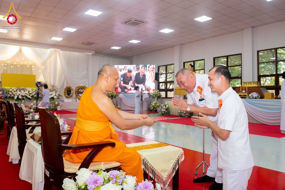 ภาพ No.316182:วันเสาร์ที่ 28 มีนาคม พ.ศ. 2569 พิธีบำเพ็ญกุศล คุณพ่อณรงค์ จินตมากุล  สิริอายุ 99 ปี 11 เดือน โยมบิดา พระครูปลัดรัตนวีรวัฒน์ (รังสฤษดิ์ อิทฺธิจินตโก) ที่ปรึกษาเจ้าคณะจังหวัดปทุมธานี เจ้าอาวาสวัดพระธรรมกาย  ณ ห้องปลูกศรัทธา 2 วัดพระธรรมกาย ปทุมธานี