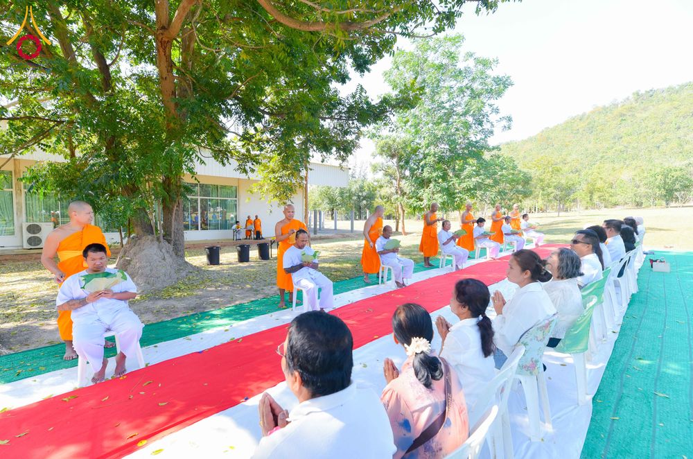 ภาพ No.285133:วันเสาร์ที่ 6 ธันวาคม พ.ศ.2568  พิธีอุปสมบทธรรมทายาท โครงการบรรพชาอุปสมบทหมู่  รุ่นบูชาธรรมมหาปูชนียาจารย์ ประจำปี 2568 ศูนย์ปฏิบัติธรรมและศูนย์อบรมเยาวชนเพชรบุรี อ.ท่ายาง จ.เพชรบุรี ณ วัดศีลคุณาราม อ.เขาย้อย เพชรบุรี