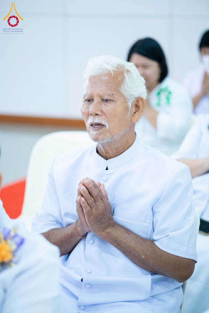 ภาพ No.278482:วันพุธที่ 10 ธันวาคม พ.ศ.2568  พิธีทอดผ้าป่าเพื่อสนับสนุนโครงการตักบาตรพระ 10,000 รูป เมืองกาญจนบุรี ณ อาคารปลูกศรัทธา วัดพระธรรมกาย