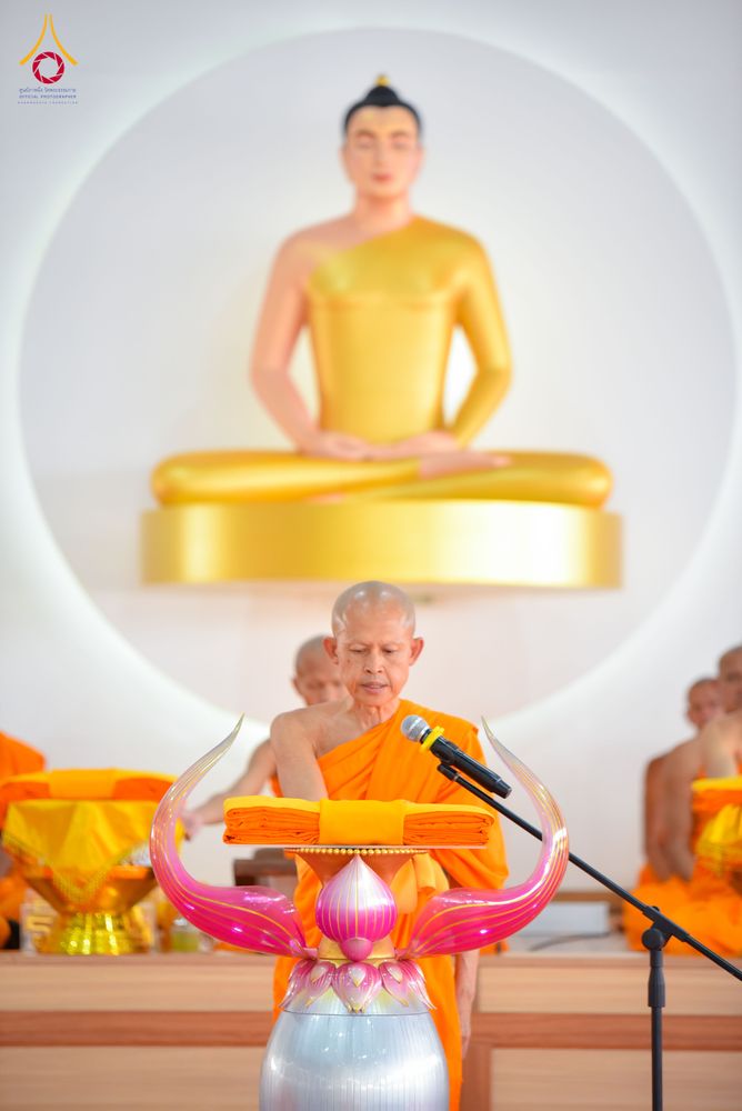 ภาพ No.327141:วันศุกร์ที่ 1 พฤษภาคม พ.ศ.2569 พิธีทอดผ้าป่า โปรยรัตนชาติ ตอกเสาเข็มมงคลต้นแรก สถาปนา “องค์พระเจดีย์เพื่อสร้างสันติภาพโลก” (แห่งแรกของภาคอีสาน) ณ ธุดงคสถานอำนาจเจริญ  อ.เมือง จ.อำนาจเจริญ