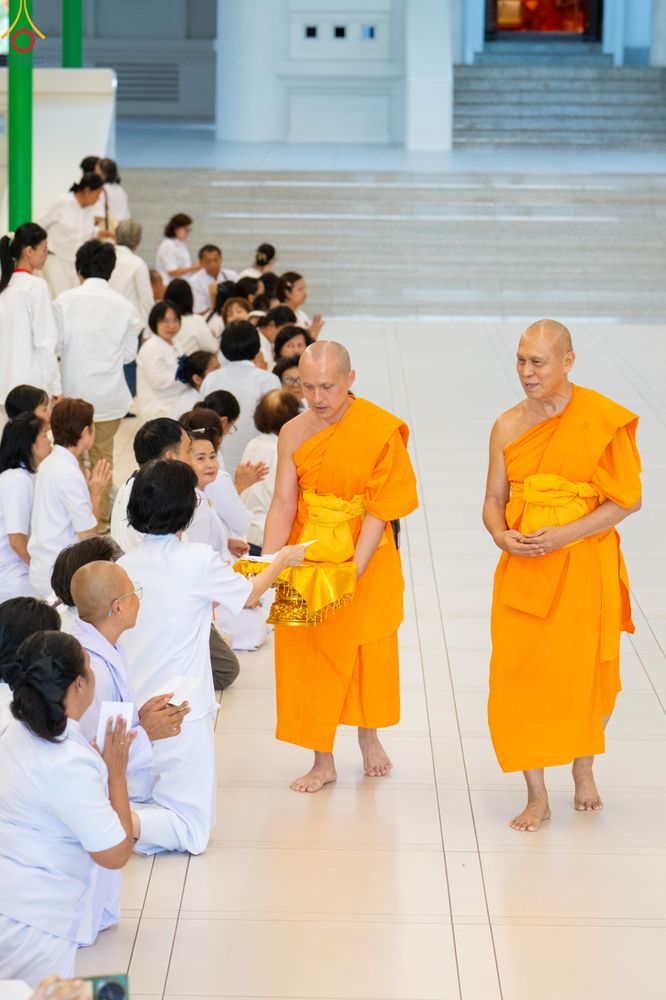 ภาพ No.335430:วันเสาร์ที่ 13 มิถุนายน พ.ศ.2569 พิธีขอบรรพชา , พิธีขอสรณคมน์และศีล , พิธีถวายบาตร , พิธีอุปสมบท โครงการอุปสมบทหมู่ผู้บริหาร รุ่นที่ 16 , โครงการอุปสมบทหมู่ธรรมทายาท  ระดับอุดมศึกษา รุ่นที่ 53 (ภาคฤดูฝน) ณ โบสถ์พระไตรปิฏก วัดพระธรรมกาย