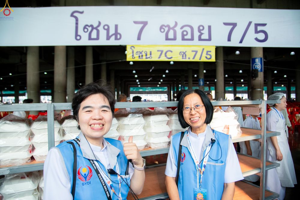 ภาพ No.325803:วันที่ 22 เมษายน พ.ศ.2569(วันคุ้มครองโลก) งานถวายมหาสังฆทาน 40,000 กว่าวัดทั่วประเทศ เจ้าหน้าที่ สาธุชน ร่วมใจจัดเตรียมภัตตาหารเพล (ชุด 2)