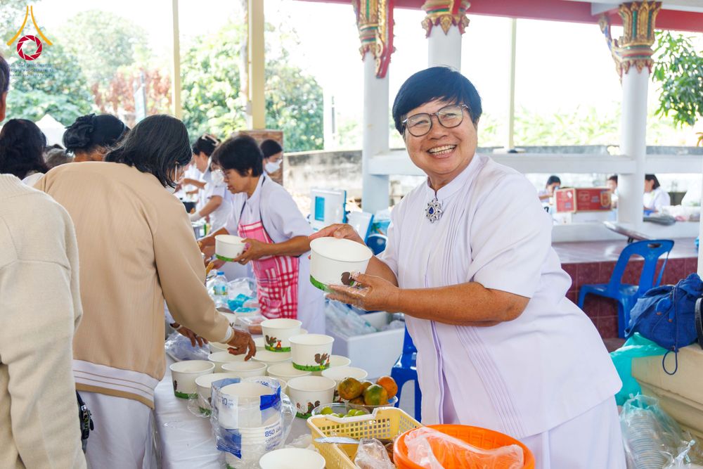 ภาพ No.296442:วันที่ 16 มกราคม พ.ศ. 2569 พิธีทอดผ้าป่าทำนุบำรุงศาสนสถาน ณ วัดโพธิ์เอน ต.บางขุนกอง อ.บางกรวย จ.นนทบุรี อนุสรณ์สถานลำดับที่ 4 สถานที่เกิดด้วยกายธรรม ในโครงการธรรมยาตรา กตัญญูบูชา มหาปูชนียาจารย์ พระมงคลเทพมุนี(สด จนฺทสโร) พระผู้ปราบมาร อนุสรณ์สถาน 7 แห่ง