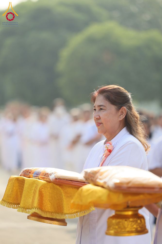 ภาพ No.300329:วันที่ 22 มกราคม พ.ศ. 2569 พิธีทอดผ้าป่าทำนุบำรุงศาสนสถาน ณ วัดรางกำหยาด ต.บางภาษี อ.บางเลน จ.นครปฐม ในโครงการธรรมยาตรา กตัญญูบูชา มหาปูชนียาจารย์ พระมงคลเทพมุนี(สด จนฺทสโร) พระผู้ปราบมาร อนุสรณ์สถาน 7 แห่ง ปีที่ 14