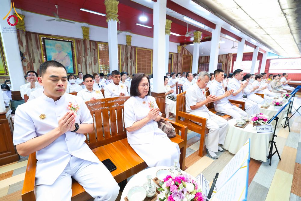 ภาพ No.303371:วันที่ 23 มกราคม พ.ศ. 2569 พิธีเจริญพุทธมนต์ปฏิบัติธรรม มอบทุนการศึกษา  ถวายสังฆทาน 109 วัด เพื่อถวายเป็นพุทธบูชา เพื่อขับเคลื่อนโครงการหมู่บ้านรักษาศีล 5 โดยคณะสงฆ์จังหวัดนครปฐม คณะศิษยานุศิษย์วัดพระธรรมกาย โครงการธรรมยาตรา ปีที่ 14 ณ วัดบางปลา อำเภอบาง