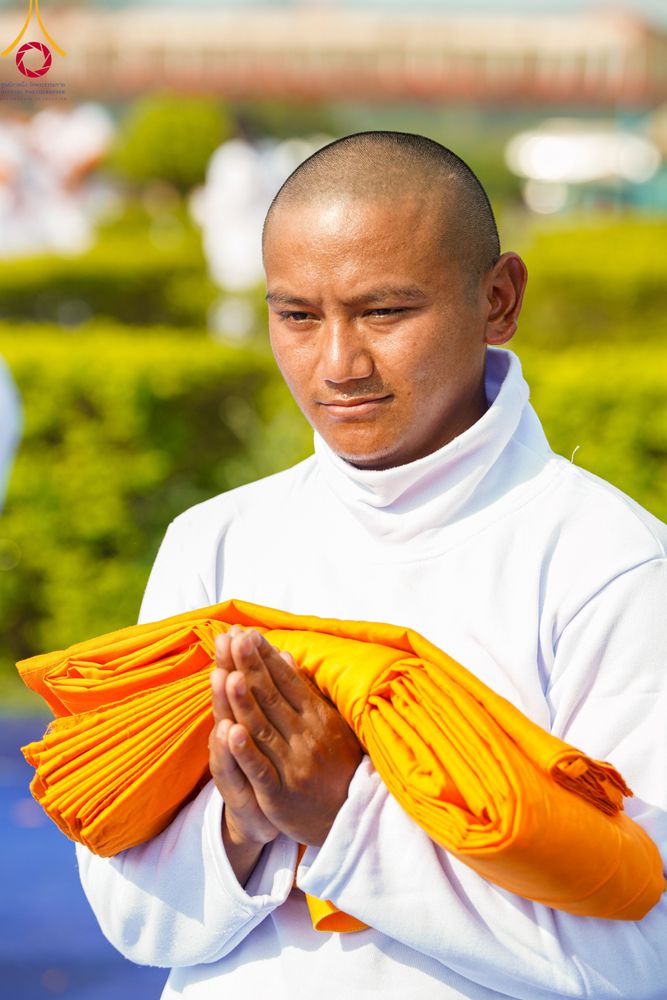 ภาพ No.314120:วันจันทร์ที่ 16 มีนาคม พ.ศ. 2569 พิธีเวียนเทียนประทักษิณ และพิธีบรรพชาสามเณร 500 รูป ณ วิหารมายาเทวี ประเทศเนปาล