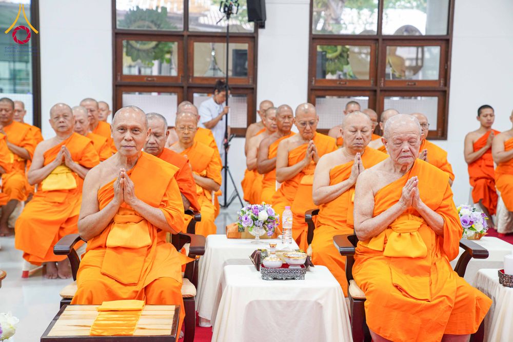 ภาพ No.315158:วันจันทร์ที่ 23 มีนาคม พ.ศ. 2569 พิธีบำเพ็ญกุศล คุณพ่อณรงค์ จินตมากุล  สิริอายุ 99 ปี 11 เดือน โยมบิดา พระครูปลัดรัตนวีรวัฒน์ (รังสฤษดิ์ อิทฺธิจินตโก) ที่ปรึกษาเจ้าคณะจังหวัดปทุมธานี เจ้าอาวาสวัดพระธรรมกาย  ณ ห้องปลูกศรัทธา 2 วัดพระธรรมกาย ปทุมธานี