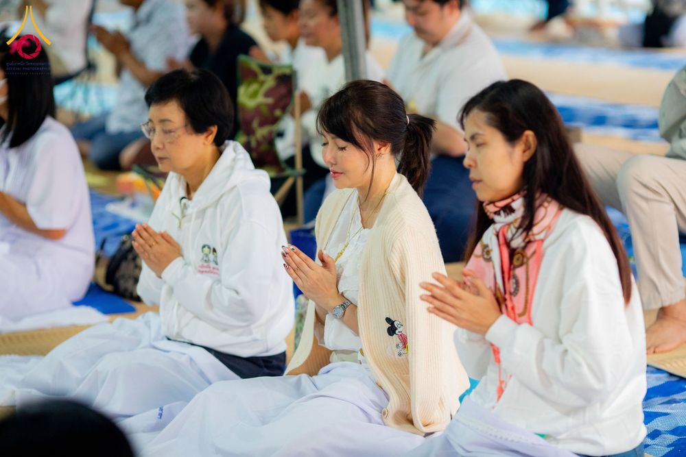ภาพ No.191041:พิธีถวายภัตตาหารเป็นสังฆทาน แด่พระธรรมยาตรา ณ อนุสรณ์สถานคลองบางนางแท่น อ.สามพราน จ.นครปฐม ในโครงการธรรมยาตรา กตัญญูบูชา มหาปูชนียาจารย์ พระมงคลเทพมุนี(สด จนฺทสโร) พระผู้ปราบมาร อนุสรณ์สถาน 7 แห่ง ปีที่ 13 วันที่ 8 มกราคม พ.ศ. 2568