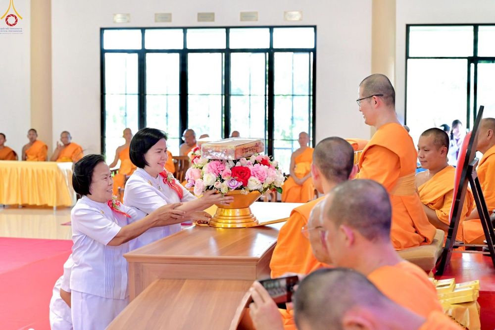 ภาพ No.265628:วันเสาร์ที่ 18 ตุลาคม พ.ศ. 2568 พิธีทอดกฐินสามัคคี ประจำปี 2568 “กฐินครัวมหาทาน” ณ ศูนย์อบรมเยาวชนบางปะหัน ตำบลหันสัง อำเภอบางปะหัน จังหวัดพระนครศรีอยุธยา