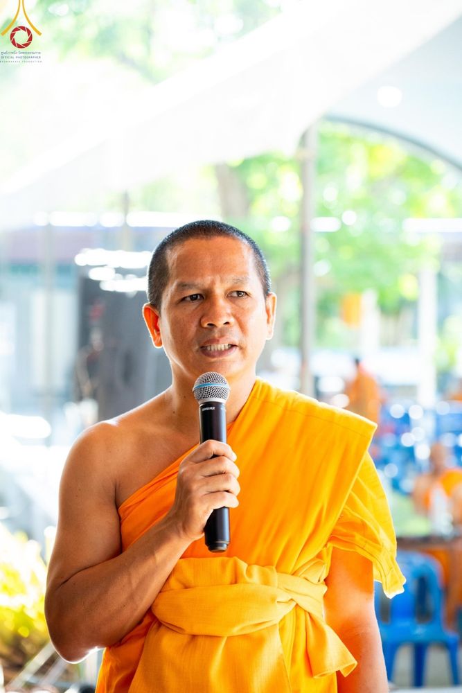 ภาพ No.131831:พิธีถวายสังฆทาน 323 วัด 4 จังหวัดชายแดนภาคใต้ ปีที่ 20 ครั้งที่ 167 และ พิธีมอบกองทุนหนุนแรงใจช่วยครูใต้ ปีที่ 17 ครั้งที่ 132 วันเสาร์ที่ 23 มีนาคม พ.ศ. 2567 ณ วัดมุจลินทวาปีวิหารพระอารามหลวง อ.หนองจิก จ.ปัตตานี