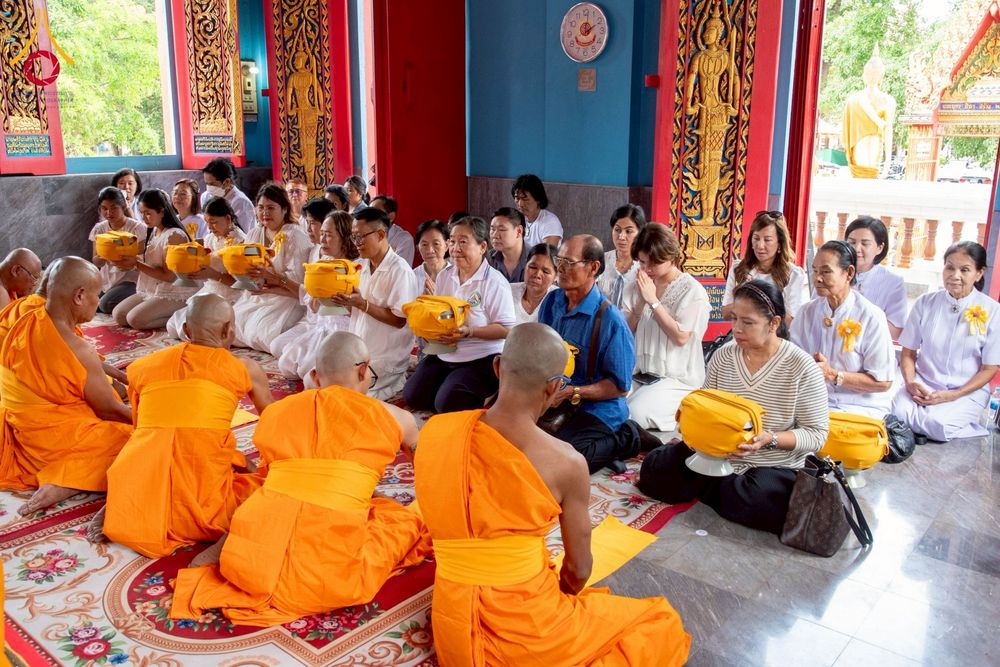 ภาพ No.276383:วันศุกร์ที่ 5 ธันวาคม 2568 (วันพ่อแห่งชาติ) พิธีบรรพชาอุปสมบทหมู่ธรรมทายาท จำนวน 14 รูป โครงการบรรพชาอุปสมบทหมู่ รุ่นบูชาธรรมมหาปูชนียาจารย์ ประจำปี 2568  ณ ศูนย์อบรมเยาวชนบางปะหัน จังหวัดพระนครศรีอยุธยา