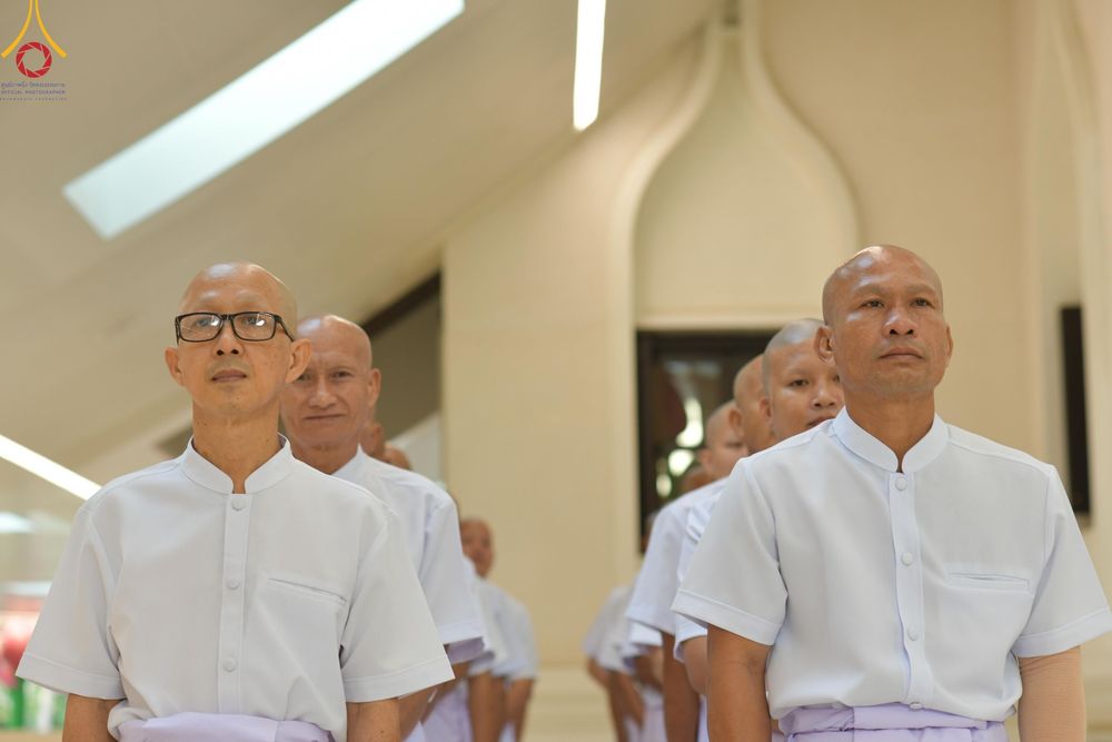 ภาพ No.199686:โครงการอุปสมบทหมู่บูชาธรรม 116 ปี คุณยายอาจารย์มหารัตนอุบาสิกาจันทร์ ขนนกยูง โครงการอุปสมบทหมู่ธรรมทายาท ระดับอุดมศึกษา รุ่นที่ 51 ภาคฤดูหนาว  ณ โบสถ์พระไตรปิฏก วัดพระธรรมกาย จ.ปทุมธานี  วันที่ 11 มกราคม พ.ศ. 2568 โดยมีพระครูปลัดรัตนวีรวัฒน์ เจ้าอาวาสวัด