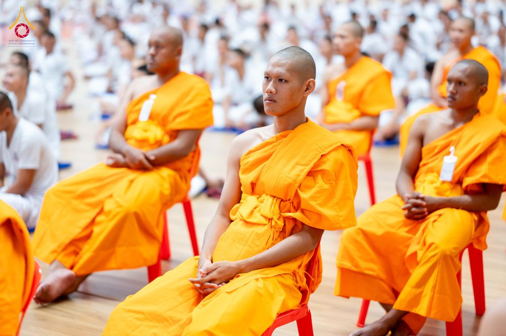 ภาพ No.350176:วันที่ 17-18 กันยายน พ.ศ. 2569 โครงการบรรพชาพัฒนาคุณธรรม จริยธรรม สำหรับนักเรียนนายสิบตำรวจ (นสต.) รุ่นที่ 16 ศูนย์ฝึกอบรมตำรวจภูธรภาค 1  ได้จัดกิจกรรม ณ สภาธรรมกายสากล ห้องแก้ว2