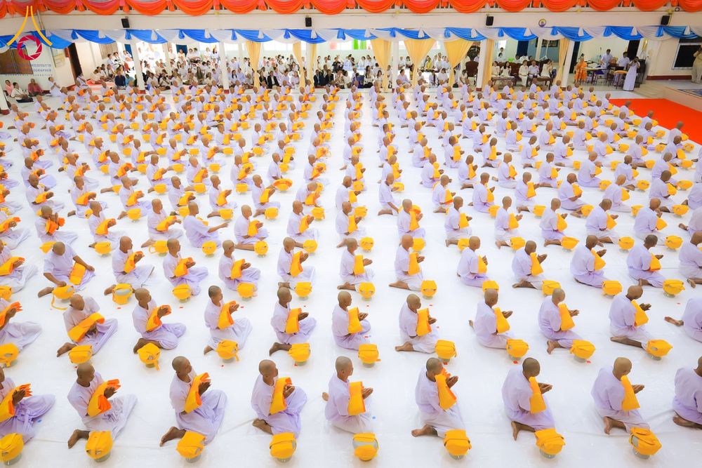 ภาพ No.281225:วันที่ 4 ธันวาคม พ.ศ. 2568 พิธีบรรพชาสามเณร ในโครงการบวชบูชาธรรมมหาปูชนียาจารย์  ณ วัดกลางพระอารามหลวง จังหวัดบุรีรัมย์