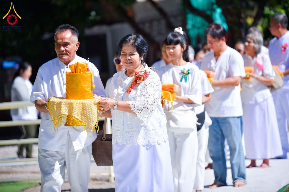 ภาพ No.313022:วันเสาร์ที่ 28 กุมภาพันธ์  พ.ศ. 2569 พิธีทอดผ้าป่าสามัคคีเพื่อสร้างอาคารที่พักสามเณร ณ ศูนย์ปฏิบัติธรรมสวนผึ้ง จ.ราชบุรี