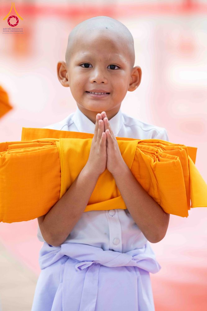 ภาพ No.319524:วันเสาร์ที่ 4 เมษายน พ.ศ.2569 พิธีขอขมา มอบผ้าไตร และถวายบาตรแด่นาคธรรมทายาท ในโครงการบรรพชาสามเณรฟื้นฟูพระพุทธศาสนาทั่วไทย โครงการหน่อแก้วเปรียญธรรม รุ่นที่ 14 โครงการสามเณรยุวธรรมทายาท รุ่นที่ 34 โครงการสามเณรมัชฌิมธรรมทายาท รุ่นที่ 30 ณ สภาธรรมกายสากล