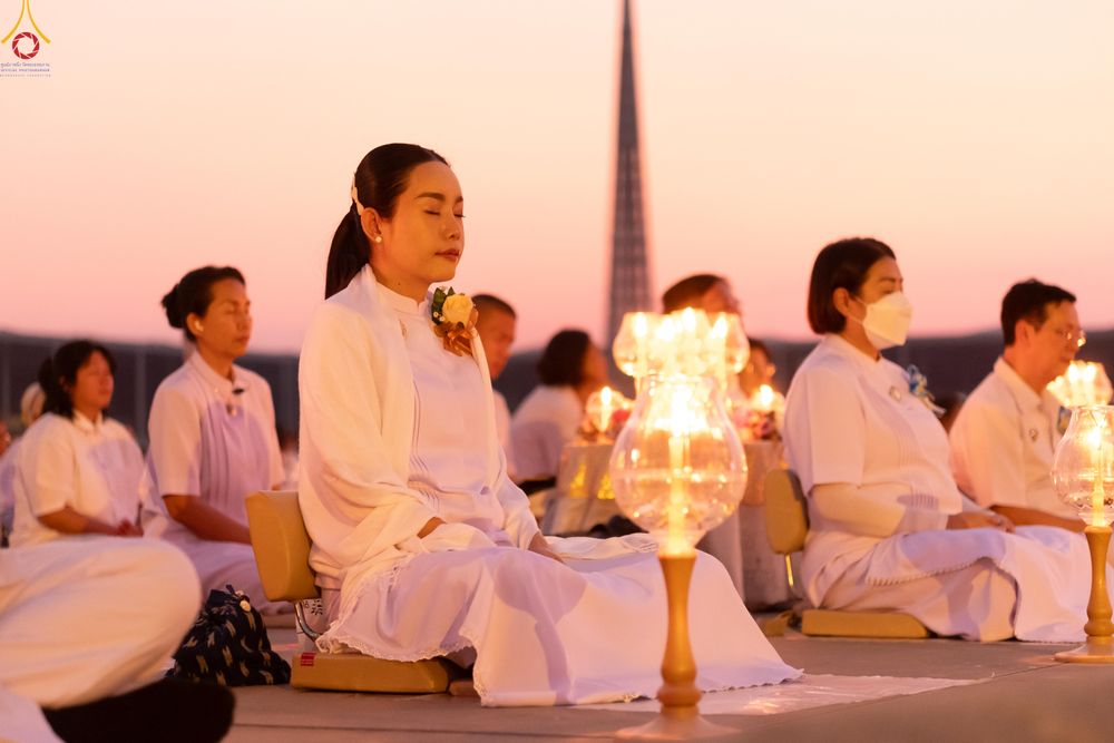 ภาพ No.307963:วันที่ 31 มกราคม พ.ศ. 2569 พิธีจุดประทีปธรรมถวายเป็นพุทธบูชา  และบูชาธรรมมหาปูชนียาจารย์ (ภาพชุดที่ 3) ณ วัดพระธรรมกาย ปทุมธานี ในโครงการธรรมยาตรา กตัญญูบูชา มหาปูชนียาจารย์ พระมงคลเทพมุนี(สด จนฺทสโร) พระผู้ปราบมาร อนุสรณ์สถาน 7 แห่ง ปีที่ 14