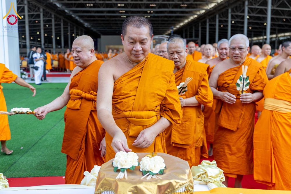 ภาพ No.316642:วันอาทิตย์ที่ 29 มีนาคม พ.ศ. 2569 พิธีทอดผ้าบังสุกุลและพิธีชำระร่าง โยมพ่อณรงค์ จินตมากุล  สิริอายุ 99 ปี 11 เดือน โยมบิดา พระครูปลัดรัตนวีรวัฒน์ (รังสฤษดิ์ อิทฺธิจินตโก) ที่ปรึกษาเจ้าคณะจังหวัดปทุมธานี เจ้าอาวาสวัดพระธรรมกาย  ณ ฌาปนสถานชั่วคราว ทางเข้า 